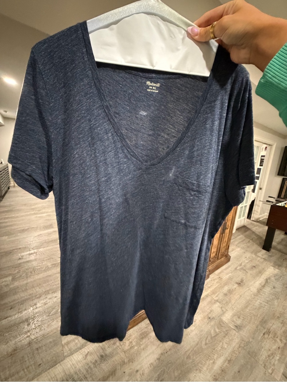 Madewell Heathered Navy V-Neck Pocket Tee - Picture 2 of 2